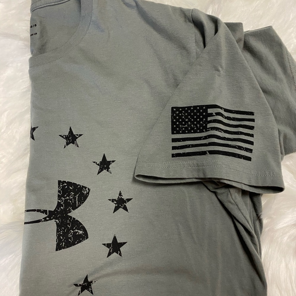 Men’s UA L HeatGear green T-shirt